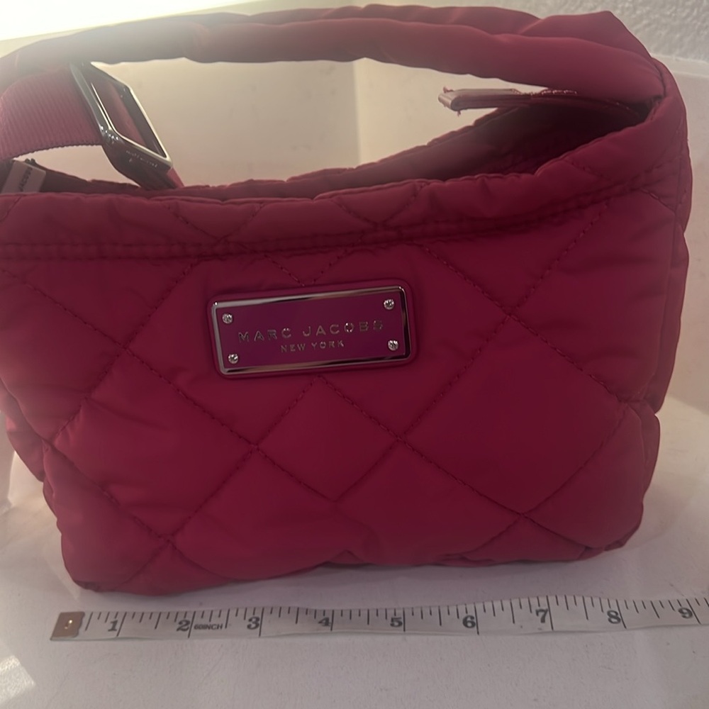 Marc Jacob’s Vibrant Pink Quilted Crossbody NWT - Picture 9 of 16